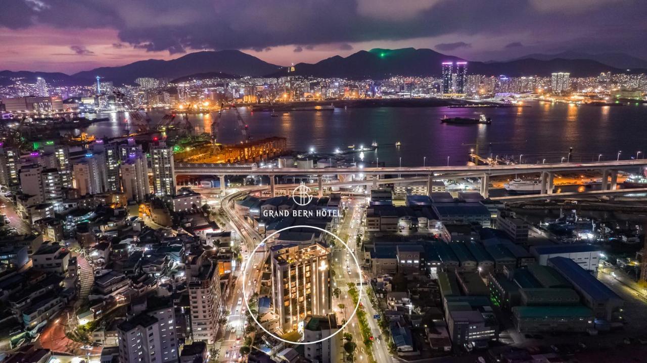 Yeongdo Grandbern Hotel Пусан Екстериор снимка