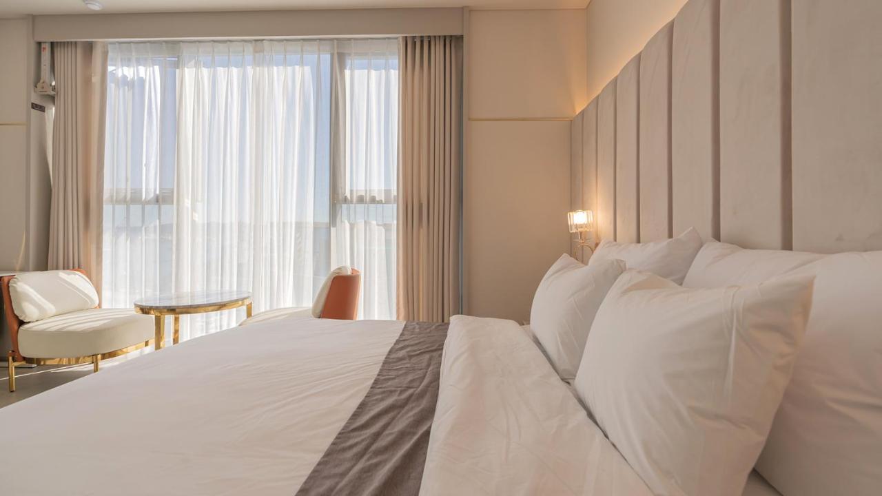 Yeongdo Grandbern Hotel Пусан Екстериор снимка